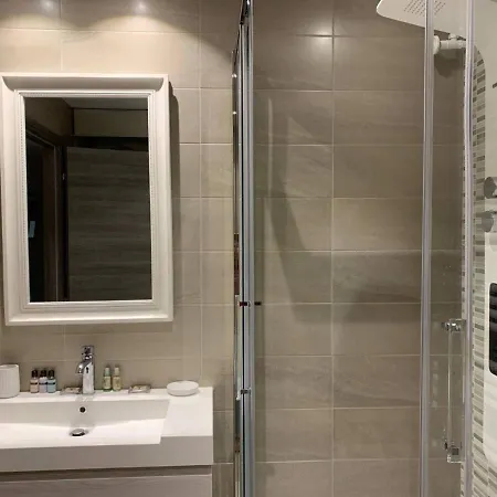 Branly : 2 Chambres -- 2bdr1 Apartment