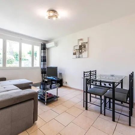 Branly : 2 Chambres -- 2bdr1 Apartment Cannes